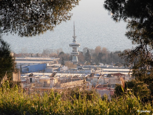 Απόψεις πολιτών χωρίς αποχρώσεις